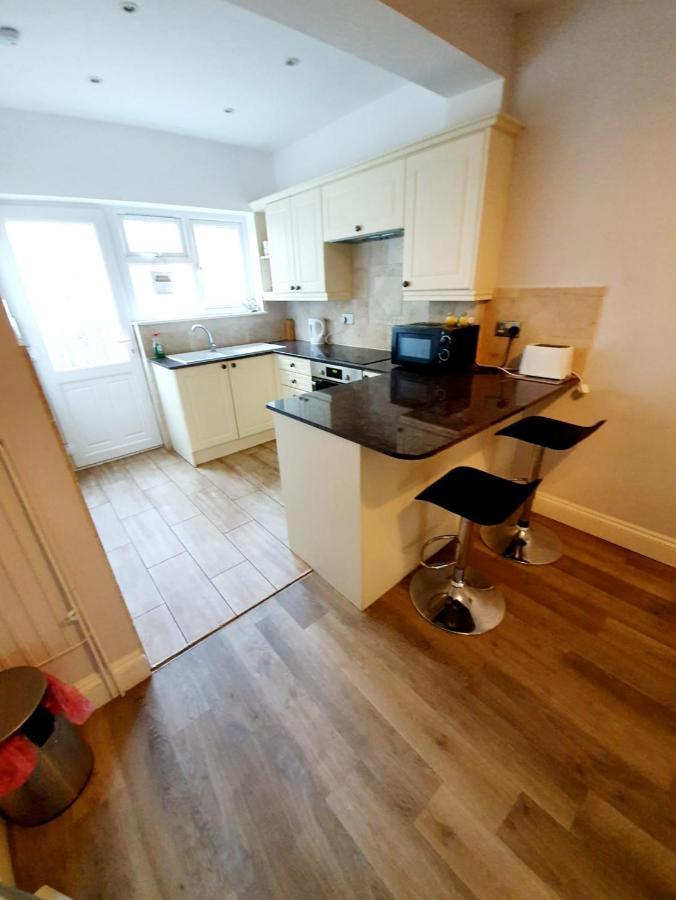 Beautiful 3 Bedroom House At The Sea Front - Amazing Location Southend-on-Sea Eksteriør bilde